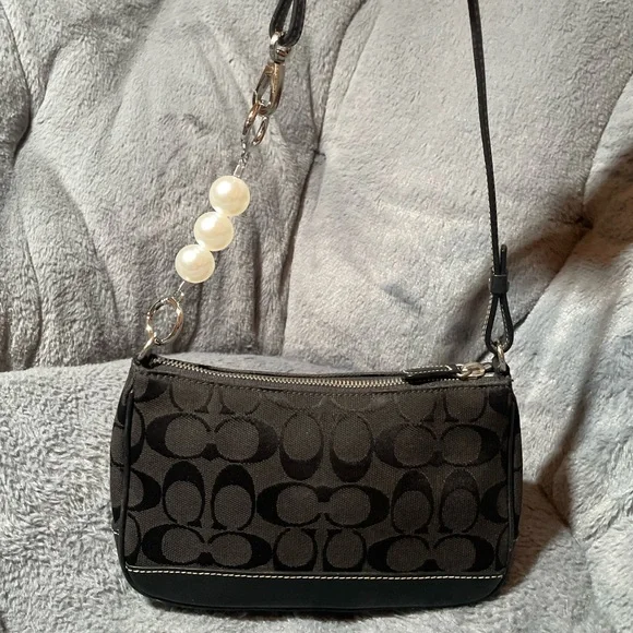 SOLD - Picture 3 of 4